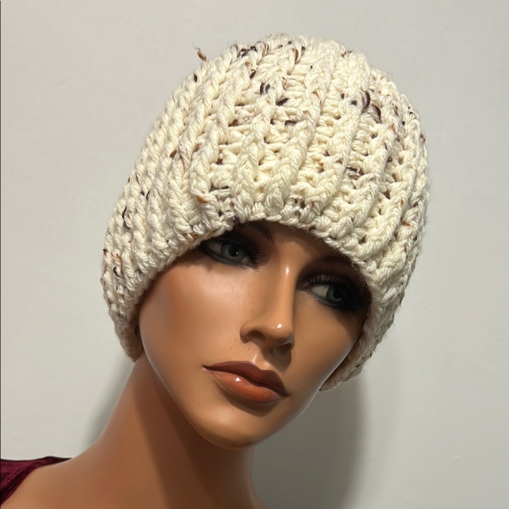 Cozy Cream Knit Beanie